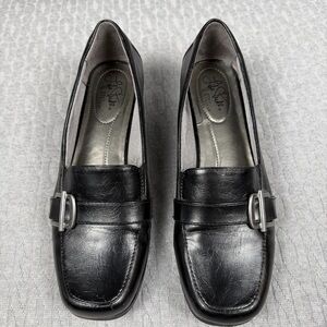 Life Stride Black Leather Loafers with Buckle